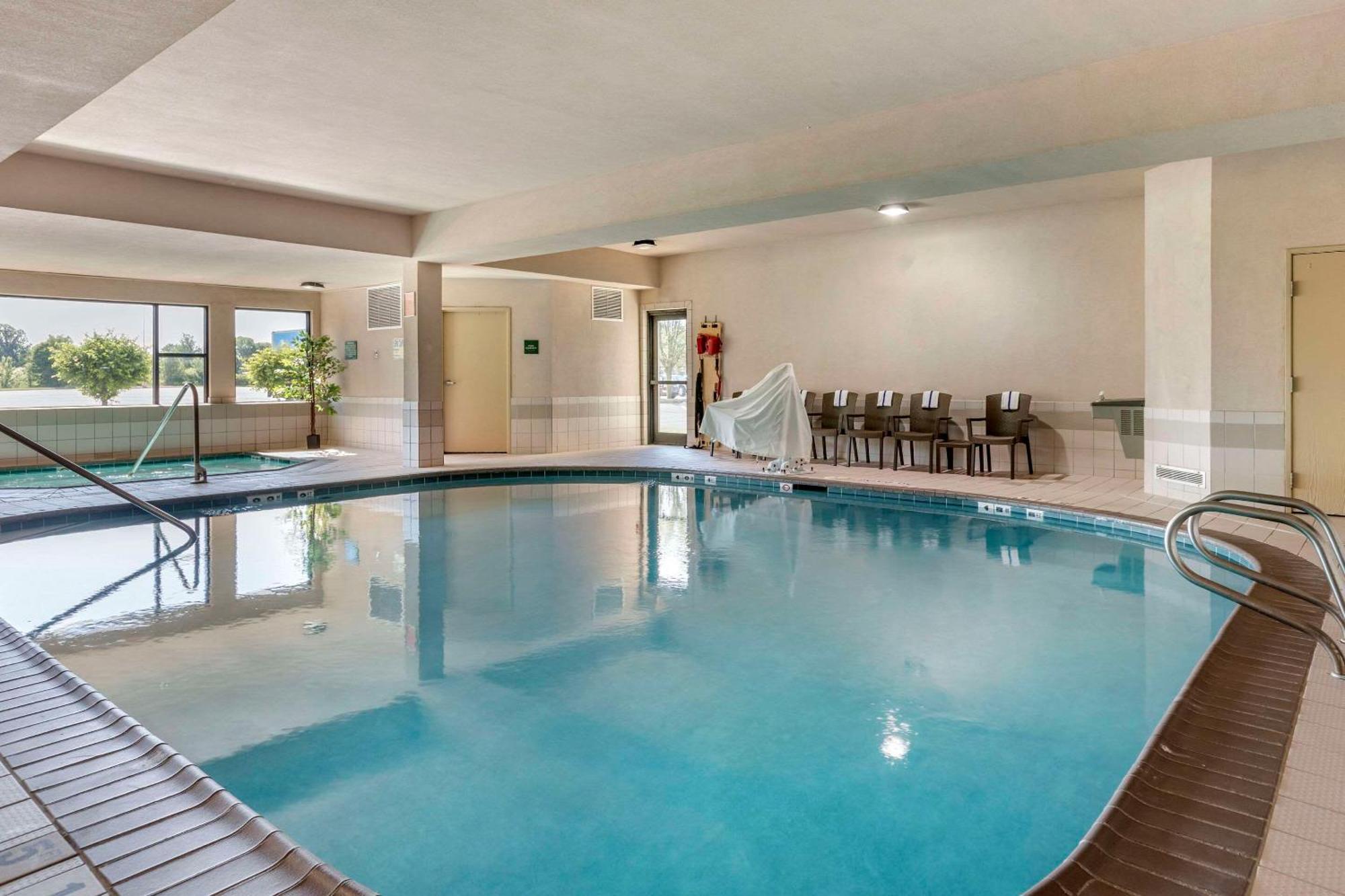 Comfort Suites Grandville - Grand Rapids Sw Eksteriør bilde