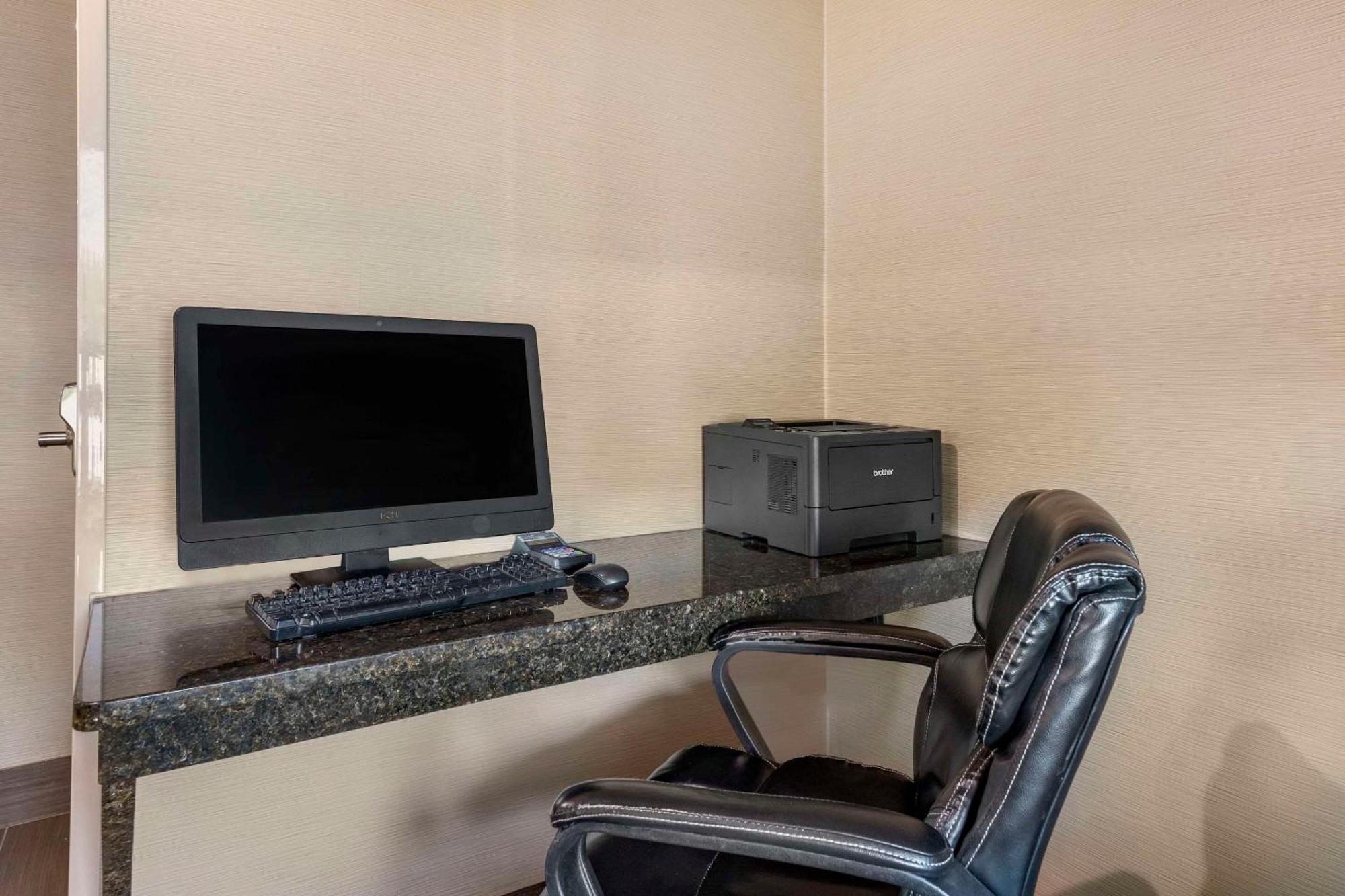 Comfort Suites Grandville - Grand Rapids Sw Eksteriør bilde