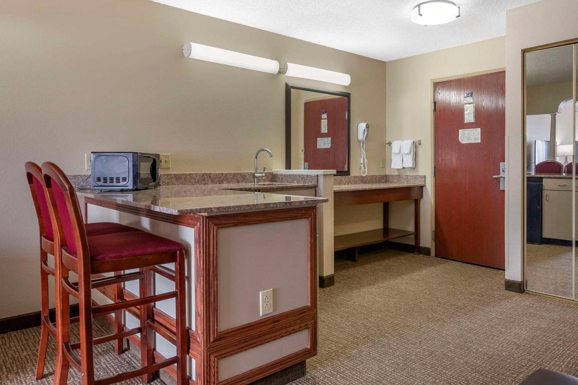 Comfort Suites Grandville - Grand Rapids Sw Eksteriør bilde