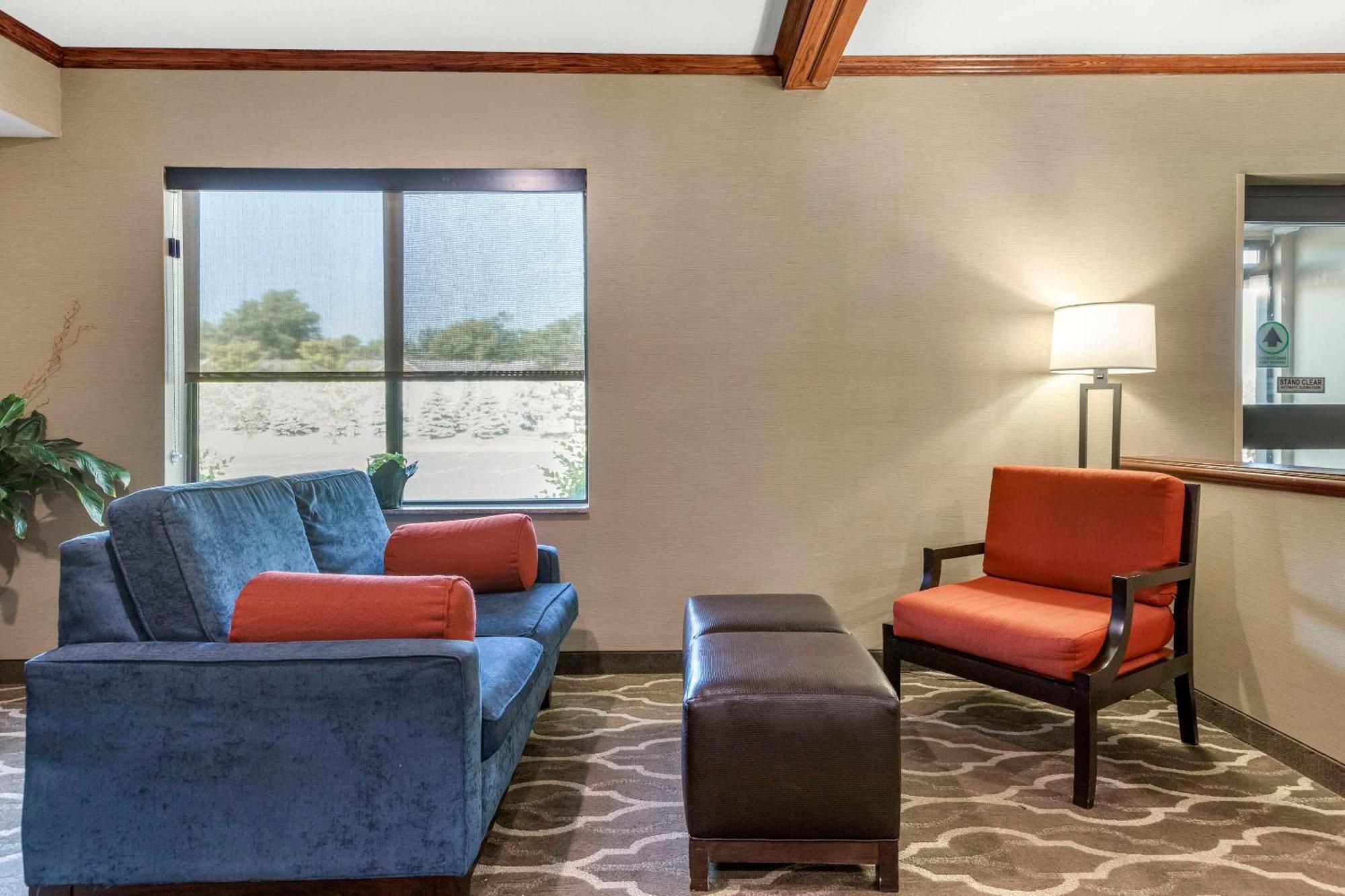 Comfort Suites Grandville - Grand Rapids Sw Eksteriør bilde